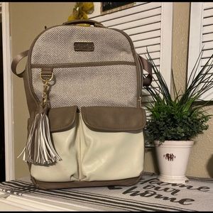 Itzy ritzy vanilla latte boss bag